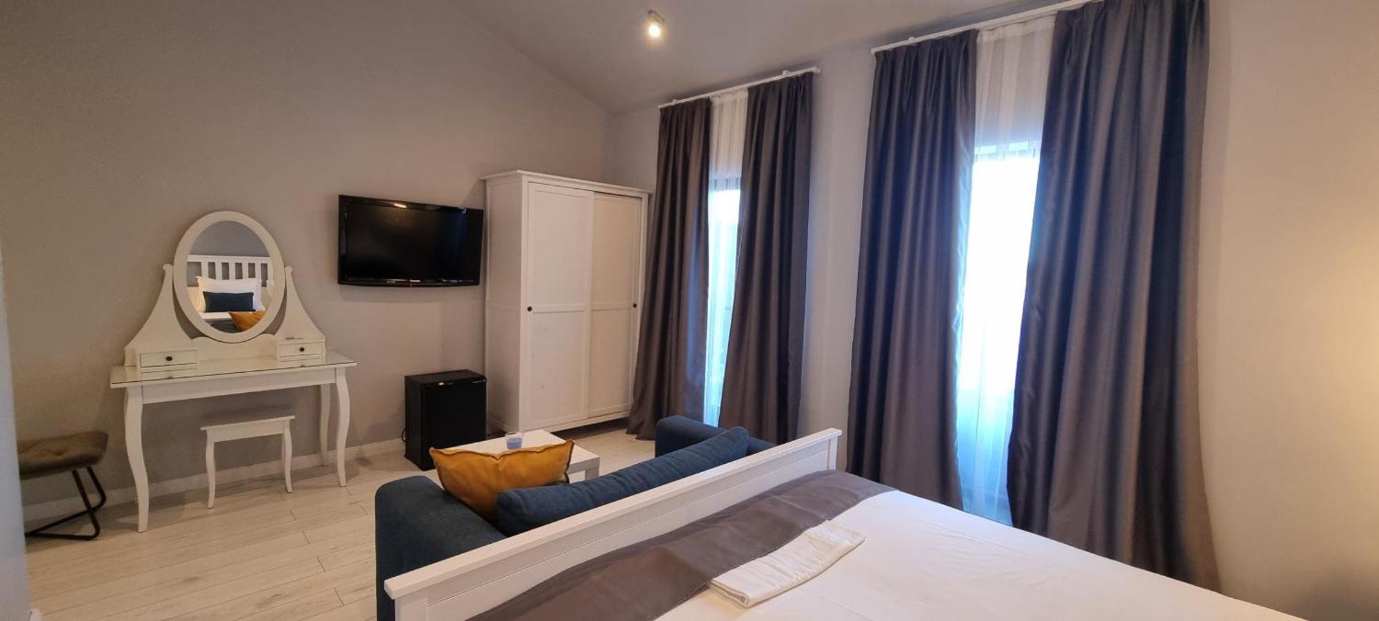 Chg Boutique Hotel Costinesti Exterior photo